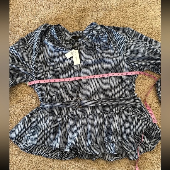 NWT Banana Republic BELTED TIERED BLOUSE Blue Print 
size XL - Picture 10 of 12